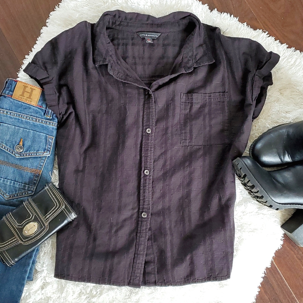 Rock & Republic Women's Blouse Button Up Shirt Size XL Muted Black Metal Buttons